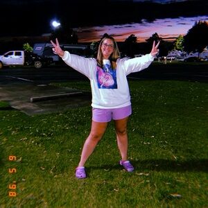 Meet your Posher, Alicia